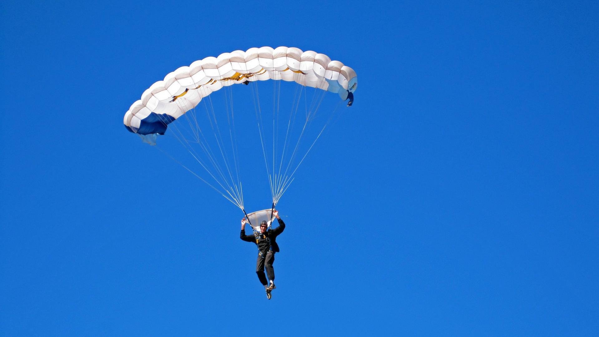 逆境中的坚持：球队如何扭转败局，足球比赛逆转的例子
